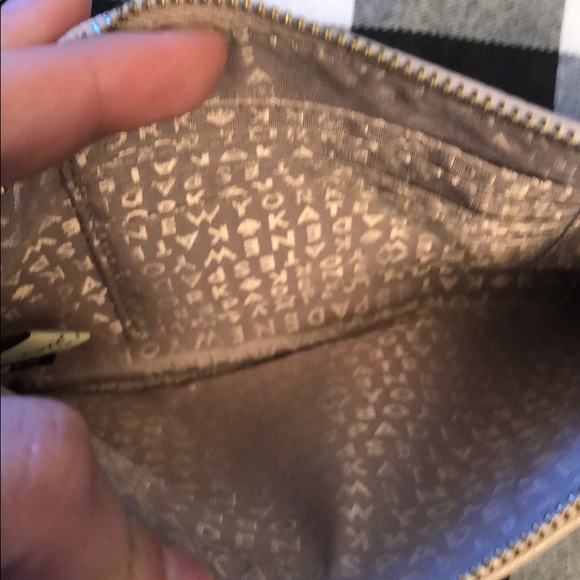 Kate Spade wristlet - Picture 4 of 5